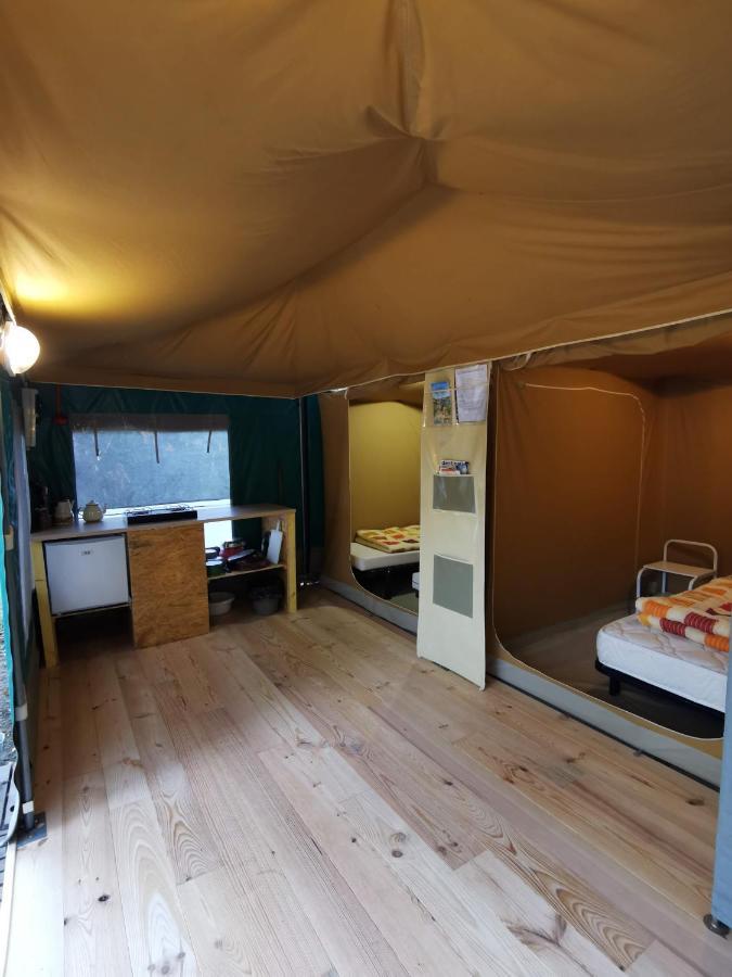 camping de la chagnée Saint-Aubin-le-Cloud Esterno foto
