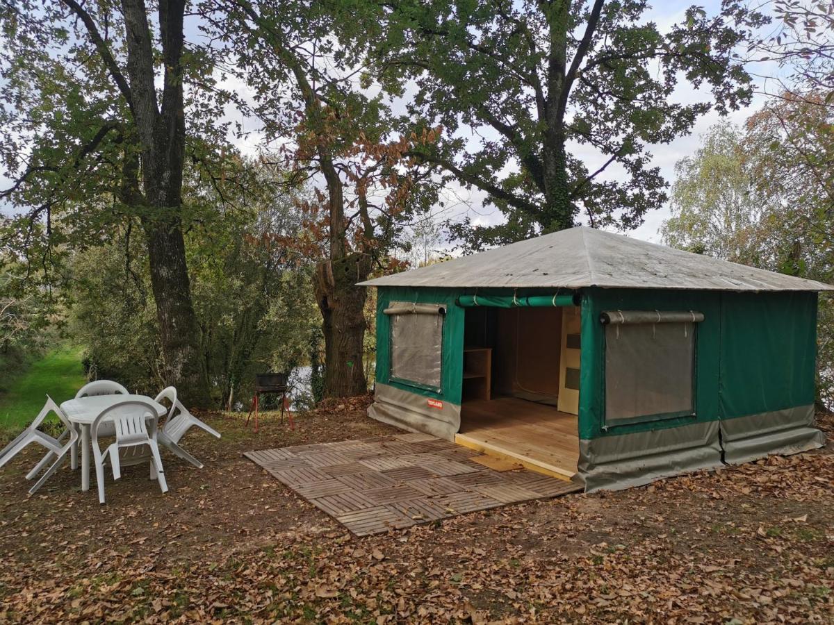 camping de la chagnée Saint-Aubin-le-Cloud Esterno foto